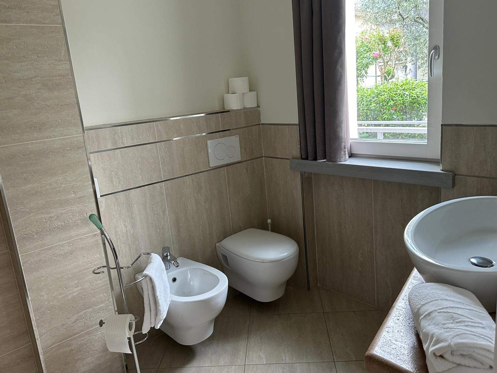Residence Villa Dalila - Appartamento Dalila Riva del Garda Kültér fotó