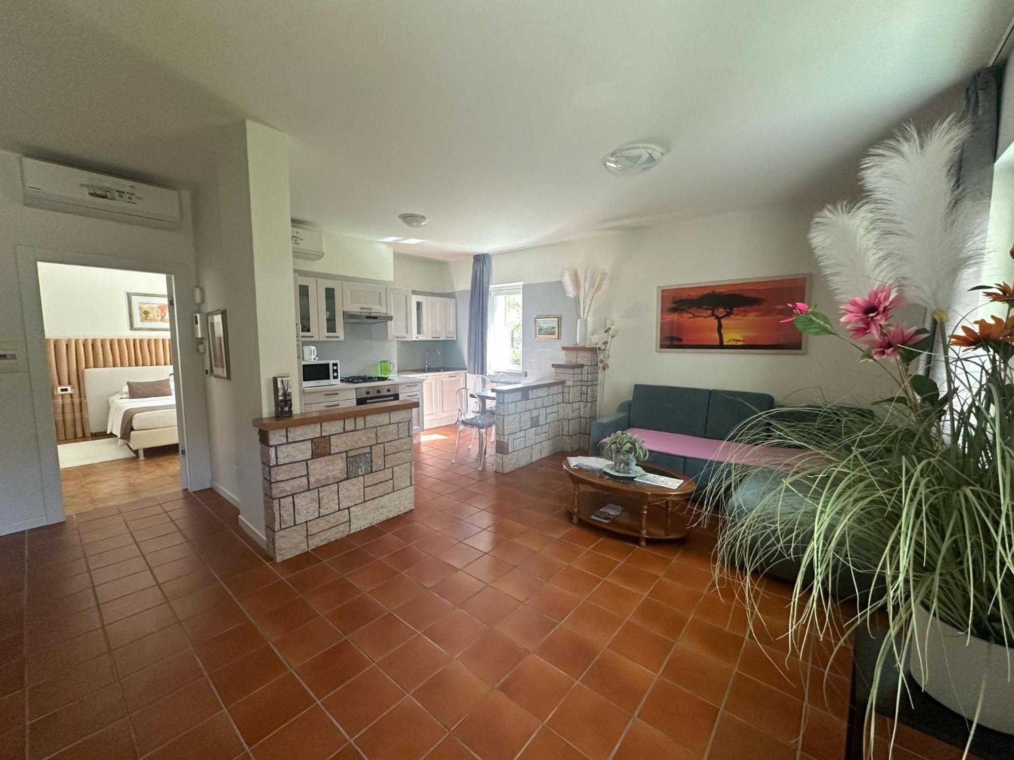 Residence Villa Dalila - Appartamento Dalila Riva del Garda Kültér fotó